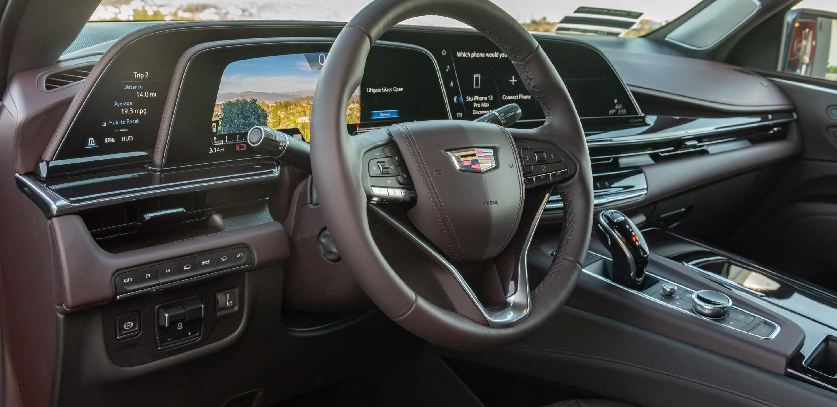 Used 2022 Cadillac Escalade Sport Platinum w/ LPO, ONYX Package AWD/4WD image 5