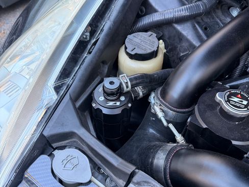 Used 2011 Nissan 370Z Touring w/ Sport Pkg image 11