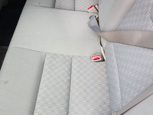 Used 2010 Ford Fusion SE FWD image 5