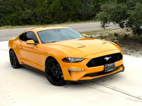 Used 2022 Ford Mustang GT Premium w/ Equipment Group 401A image 9