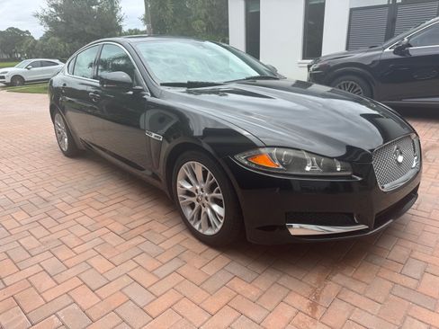 Used 2013 Jaguar XF 3.0 RWD image 9