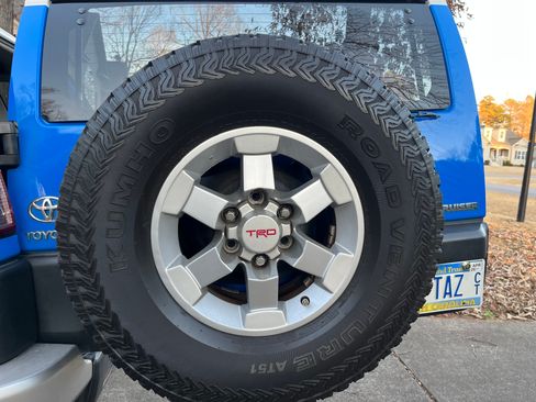 Used 2007 Toyota FJ Cruiser 4WD image 12