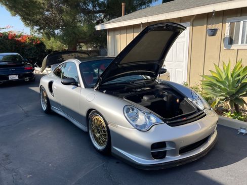 Used 2002 Porsche 911 GT2 image 6