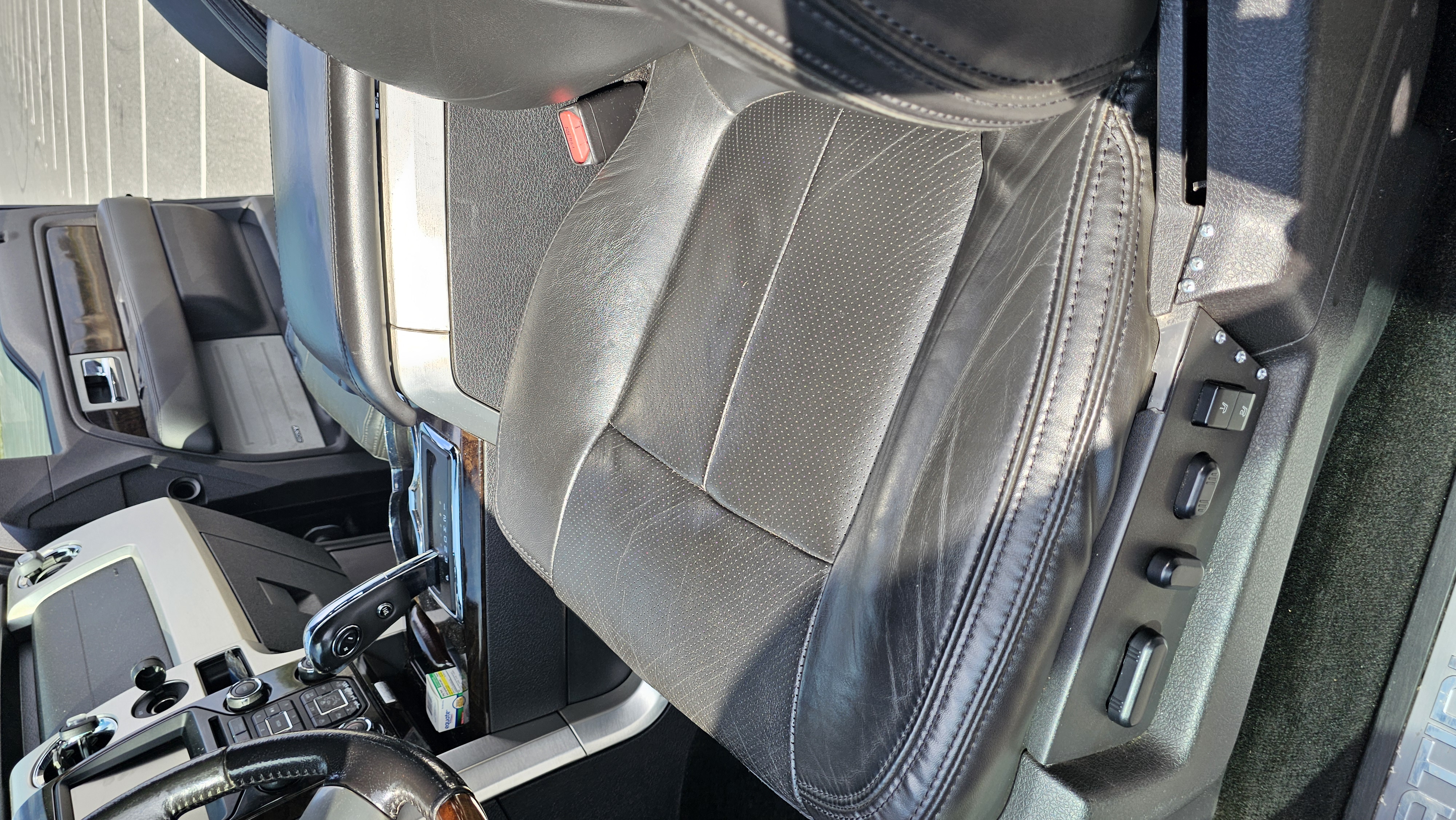 Used 2013 Ford F150 Platinum AWD/4WD image 12