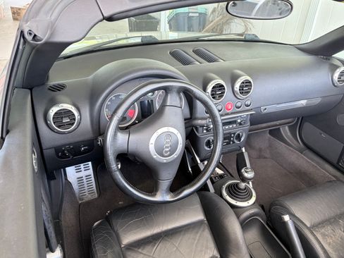 Used 2002 Audi TT 1.8T FWD image 9