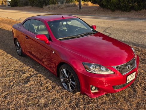 Used 2014 Lexus IS 350C image 16