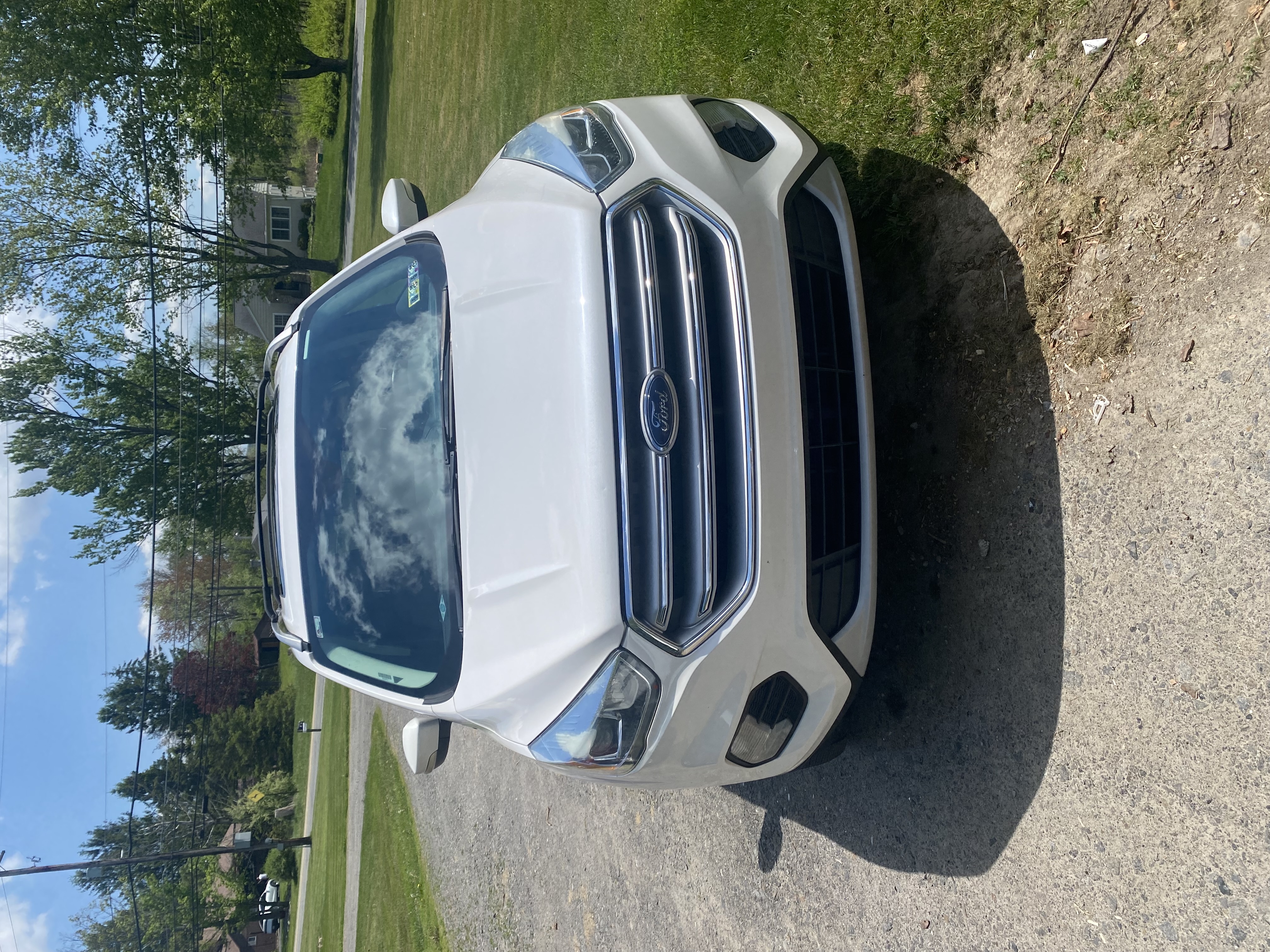 Used 2017 Ford Escape Titanium AWD/4WD image 4
