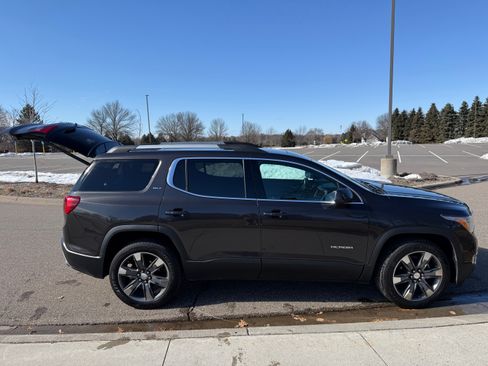 Used 2017 GMC Acadia SLT image 8