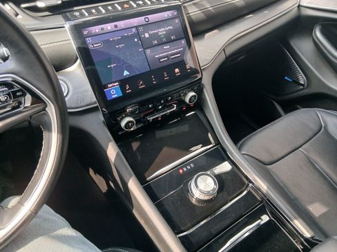 Used 2021 Jeep Grand Cherokee L Overland image 13