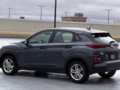 Used 2021 Hyundai Kona SE FWD image 10