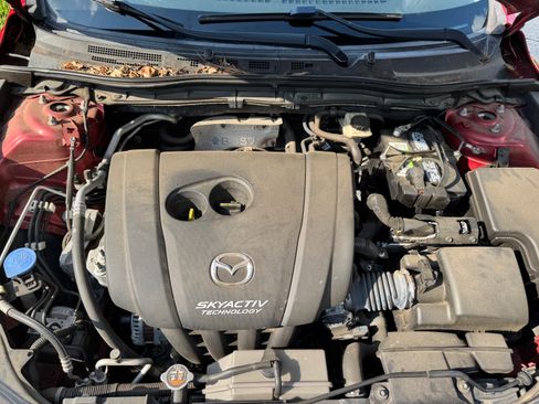 Used 2017 MAZDA MAZDA3 Touring FWD image 11