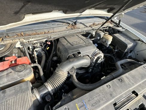 Used 2007 GMC Yukon XL SLT w/ SLT Preferred Equipment Group image 16