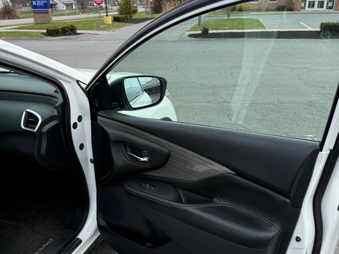 Used 2018 Nissan Murano SL w/ Moonroof Package image 21