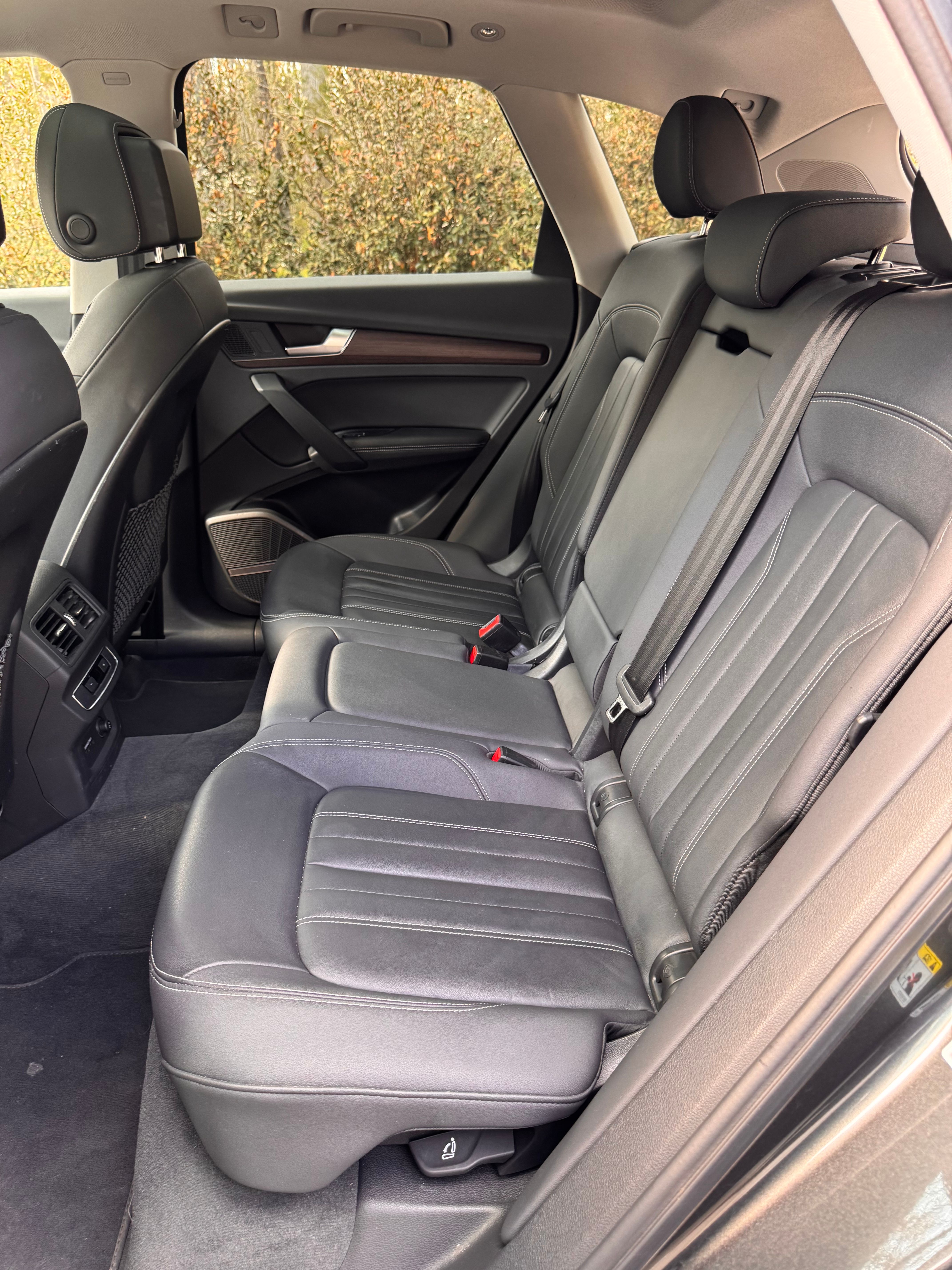 Used 2021 Audi Q5 e Premium Plus w/ Premium Plus Package AWD/4WD image 23