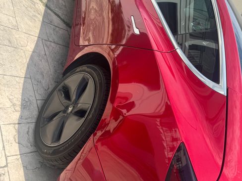 Used 2019 Tesla Model 3 Standard Range Plus image 9