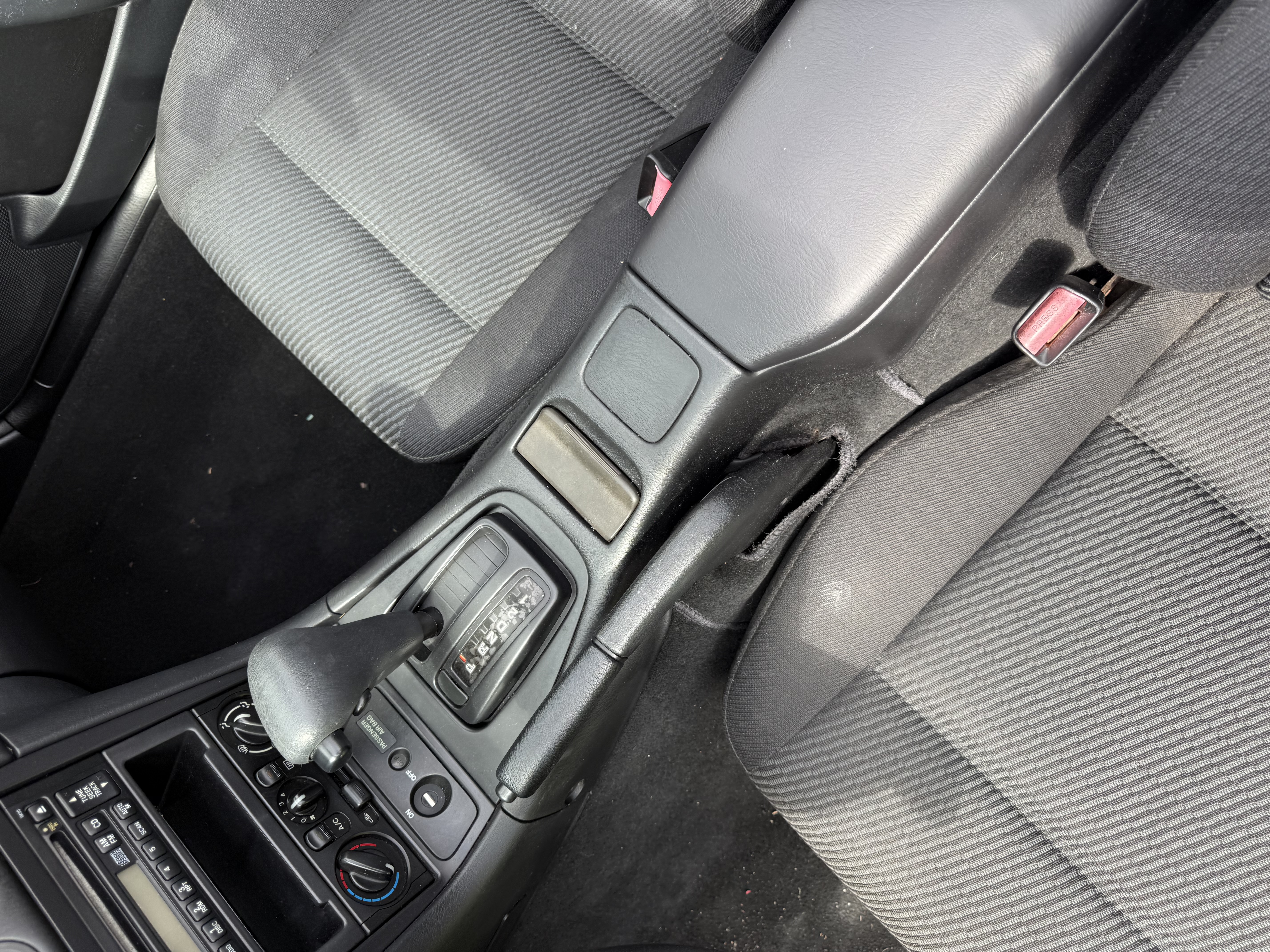 Used 1999 MAZDA MX-5 Miata RWD image 16
