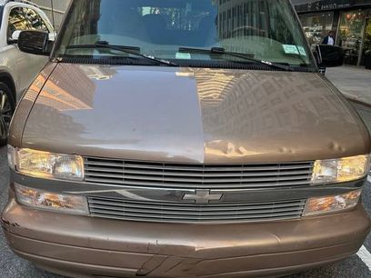 Used 2004 Chevrolet Astro Passenger AWD w/ LS Preferred Equipment Group
