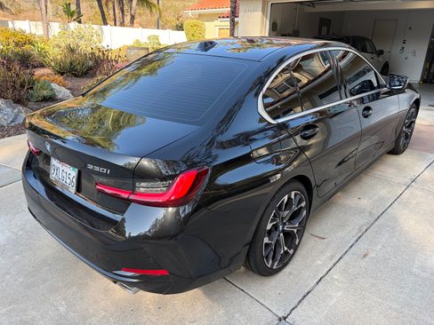 Used 2026 BMW 330i Sedan w/ Premium Package RWD image 9