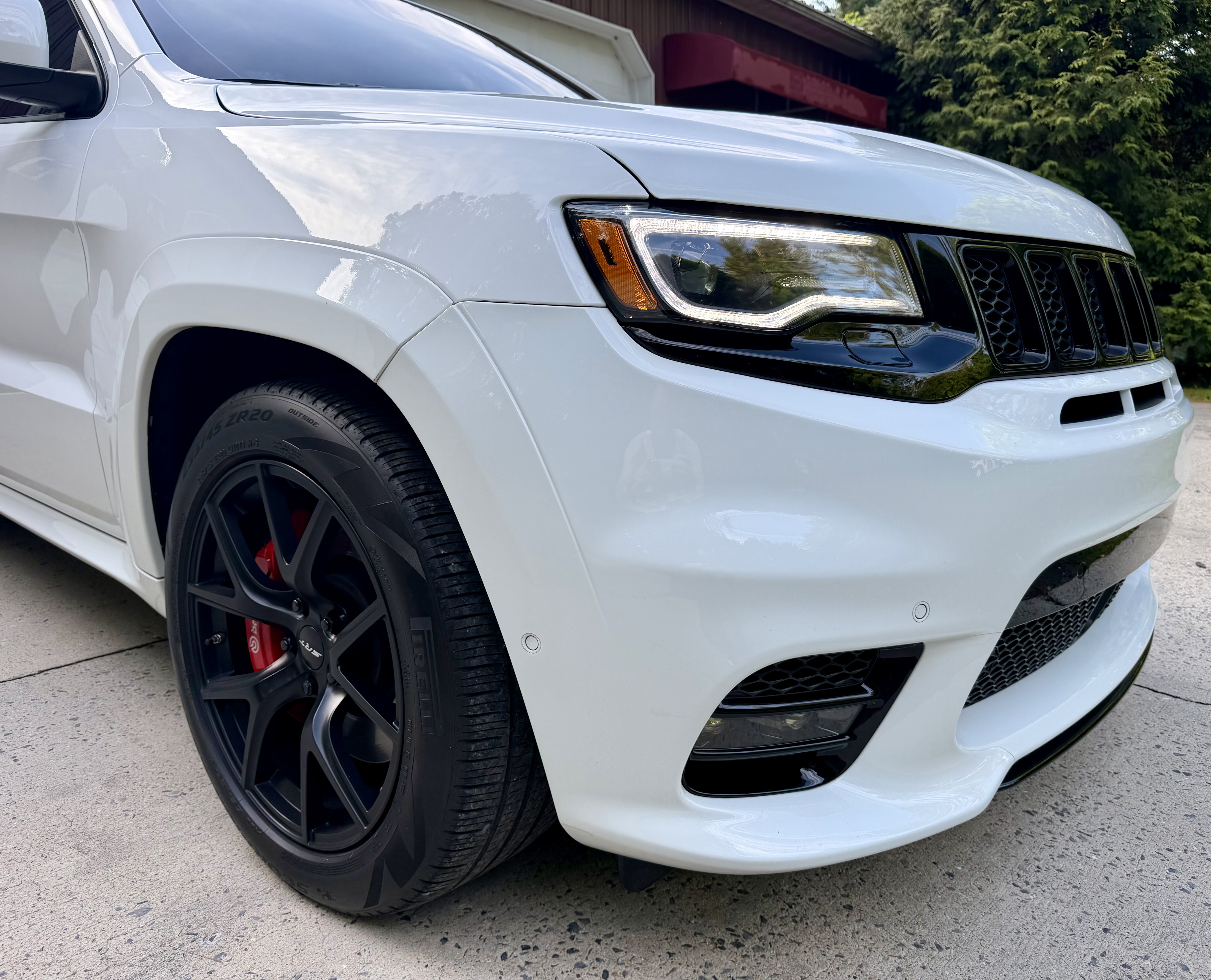 Used 2020 Jeep Grand Cherokee SRT AWD/4WD image 4