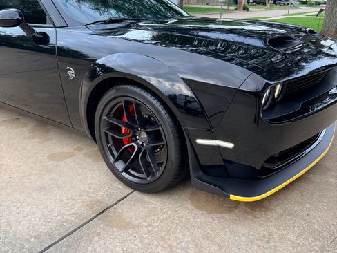 Used 2023 Dodge Challenger SRT Hellcat image 11