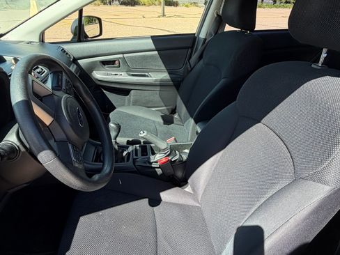 Used 2017 Subaru Crosstrek 2.0i AWD/4WD image 8