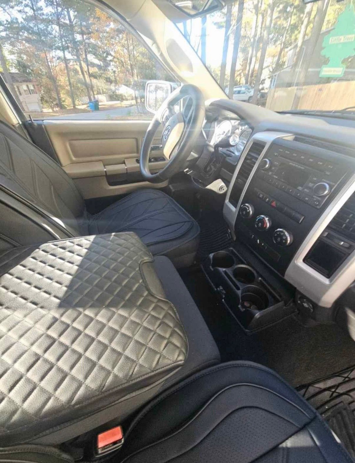 Used 2012 RAM 1500 Classic SLT RWD image 9