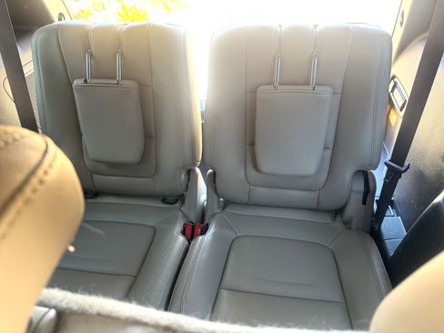 Used 2015 Ford Explorer Limited w/ Equipment Group 302A FWD image 12