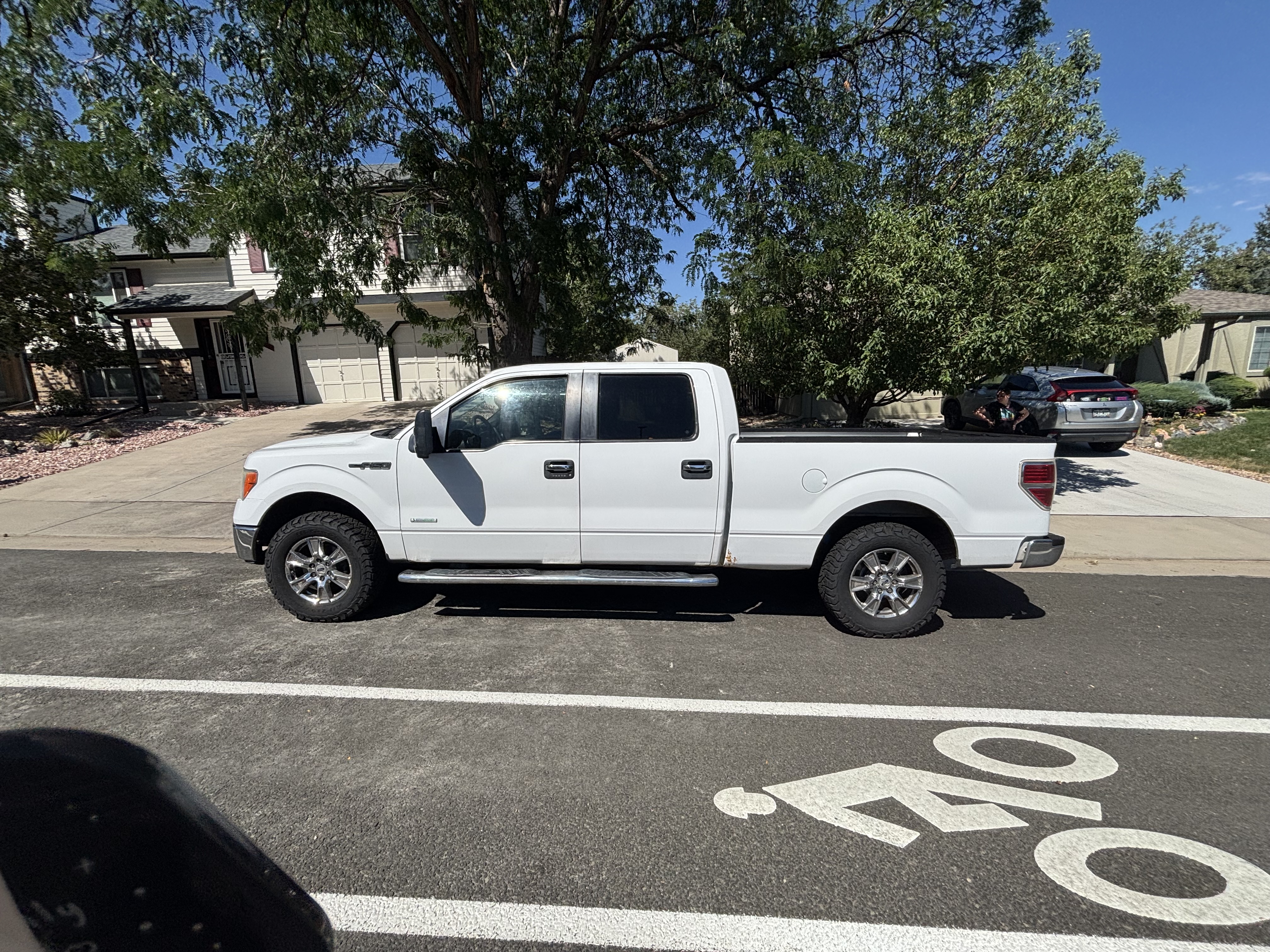 Used 2014 Ford F150 XLT w/ Equipment Group 302A Luxury AWD/4WD image 8