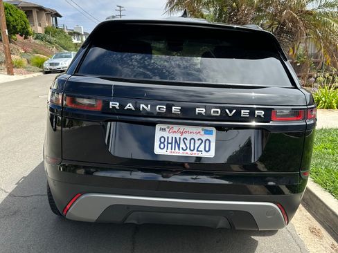 Used 2019 Land Rover Range Rover Velar image 4