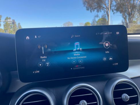 Used 2021 Mercedes-Benz GLC 300 image 14