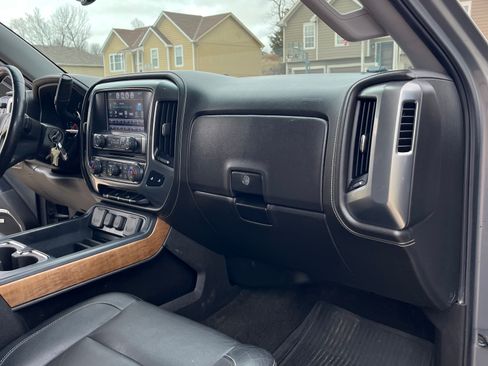 Used 2017 Chevrolet Silverado 1500 LTZ w/ Sport Package image 18