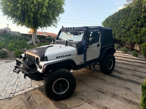 Used 2005 Jeep Wrangler Sport w/ 30" Tire & Wheel Group image 8