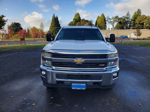 Used 2015 Chevrolet Silverado 2500 LT w/ Z71 Package, Off-Road image 2