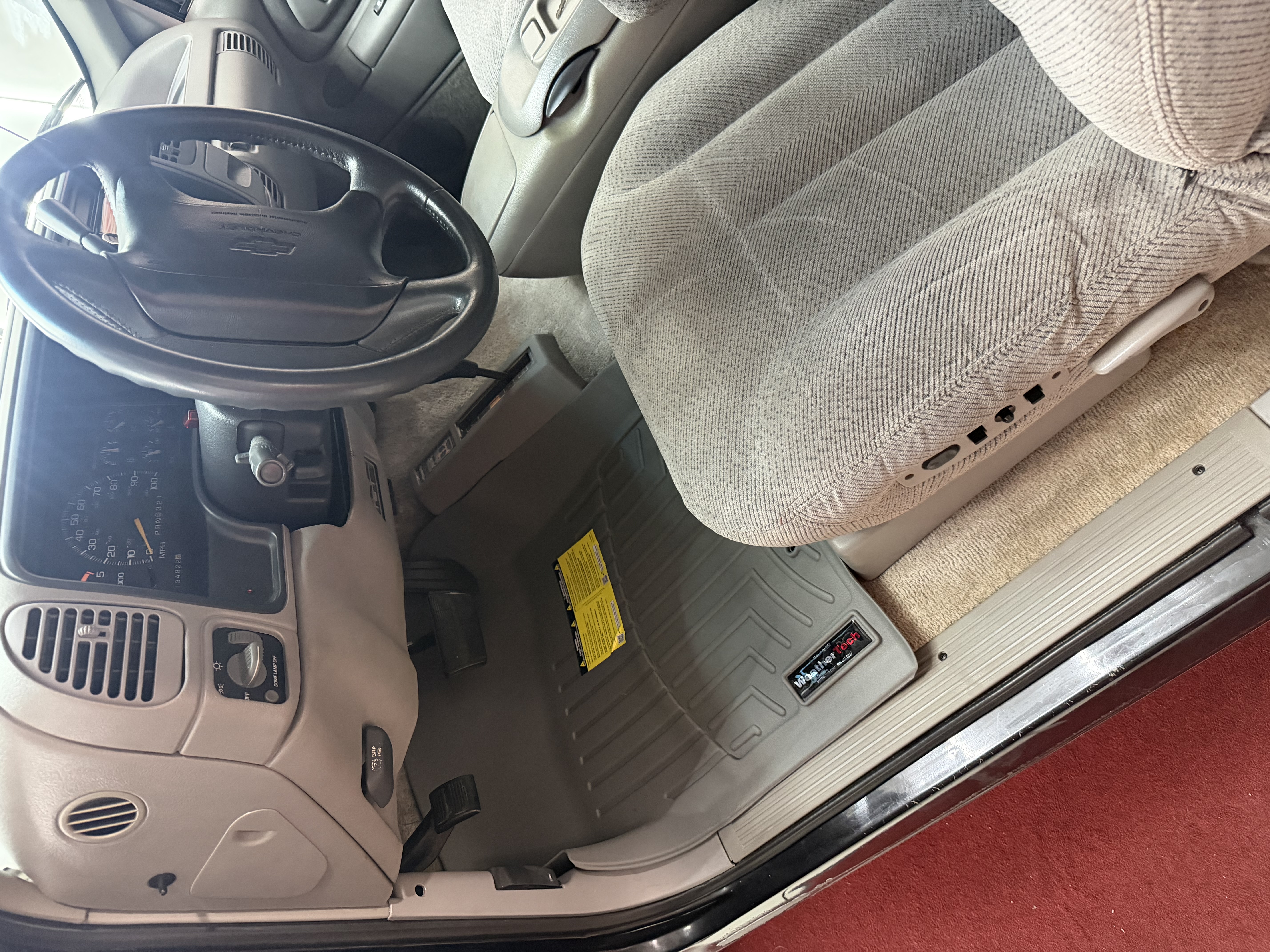 Used 1995 Chevrolet Tahoe 4WD 2-Door image 5