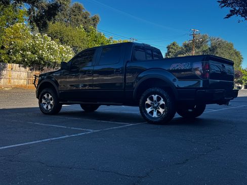 Used 2013 Ford F150 FX4 w/ Mid Equipment Group AWD/4WD image 9
