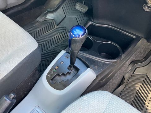 Used 2014 Toyota Prius C One image 12