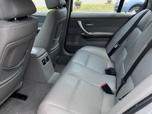 Used 2007 BMW 328i Sedan image 9