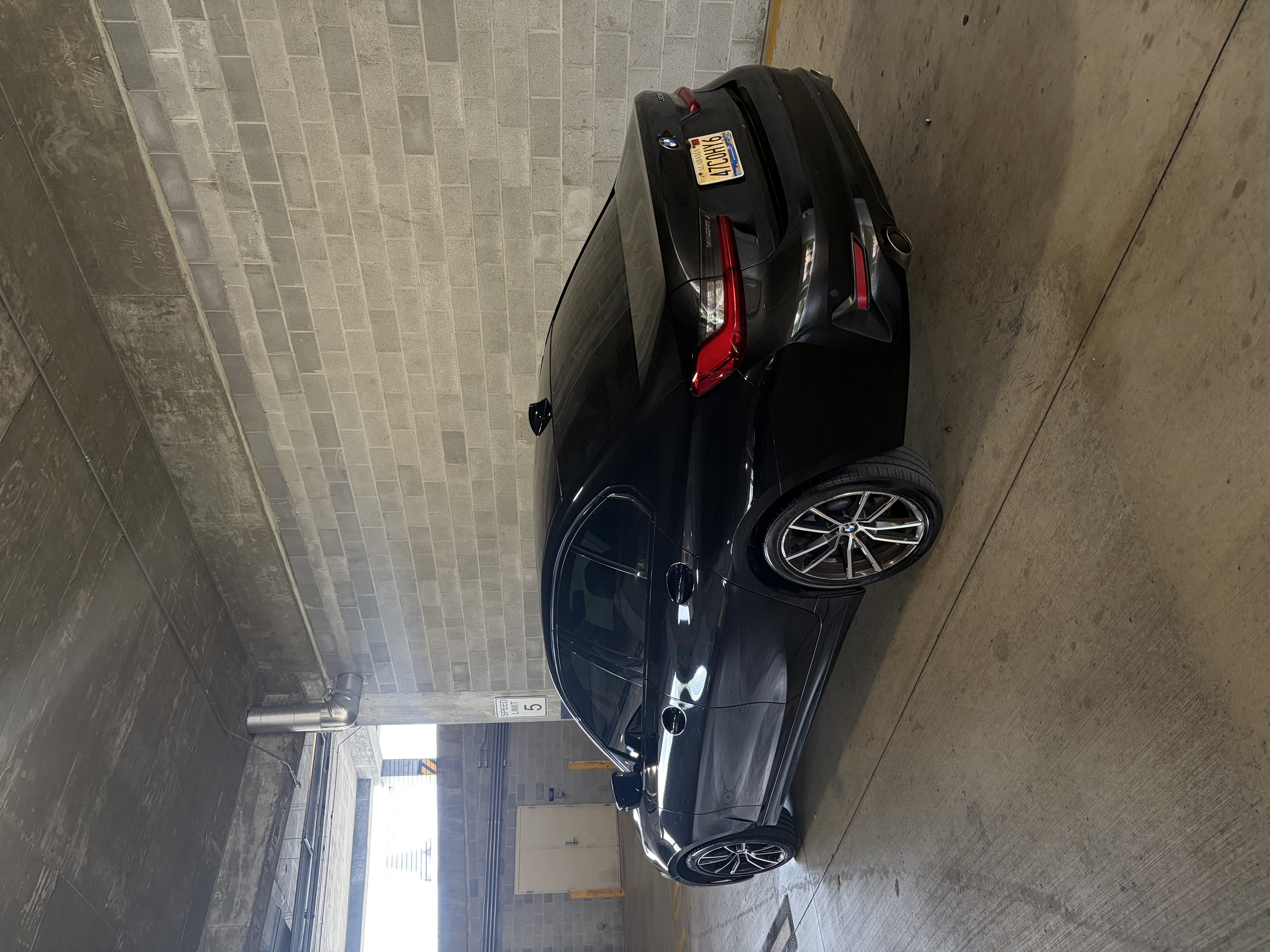 Used 2021 BMW 330i Sedan w/ Convenience Package RWD image 4