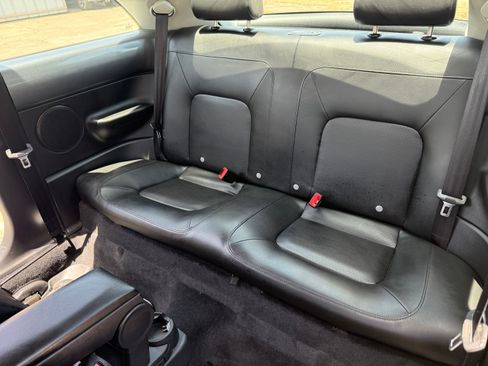 Used 2008 Volkswagen Beetle S FWD image 9
