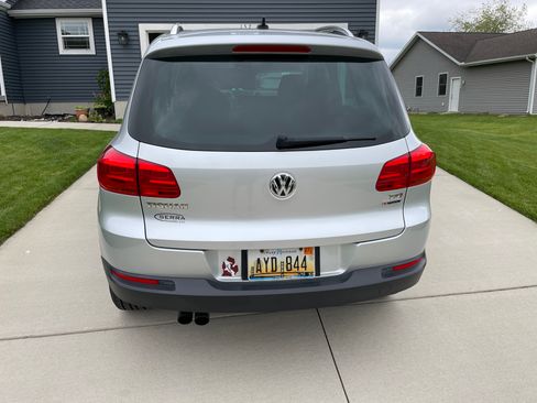 Used 2017 Volkswagen Tiguan Wolfsburg Edition AWD/4WD image 5