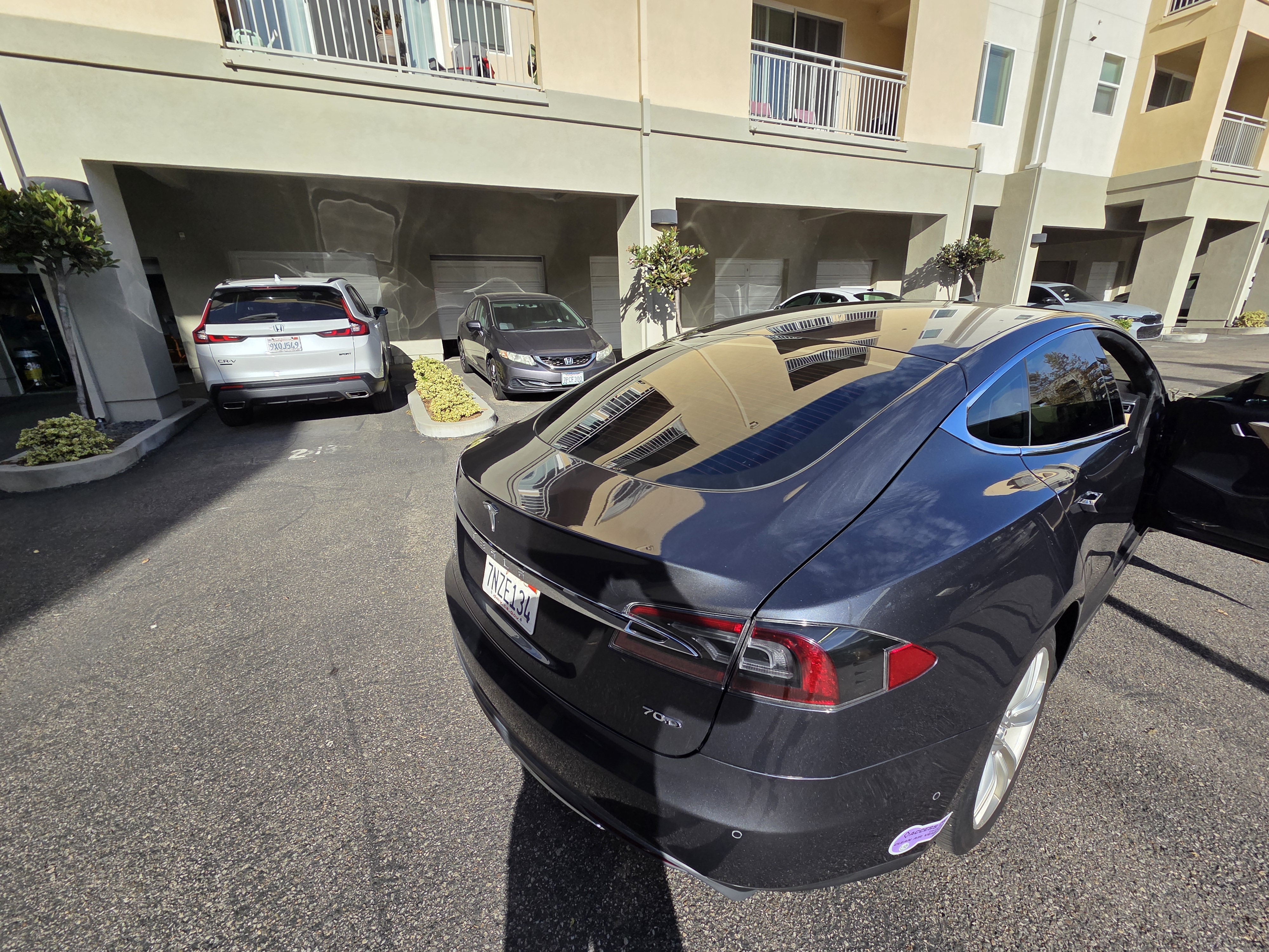Used 2015 Tesla Model S 70D AWD/4WD image 10
