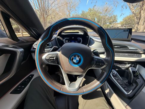 Used 2016 BMW i8 image 18