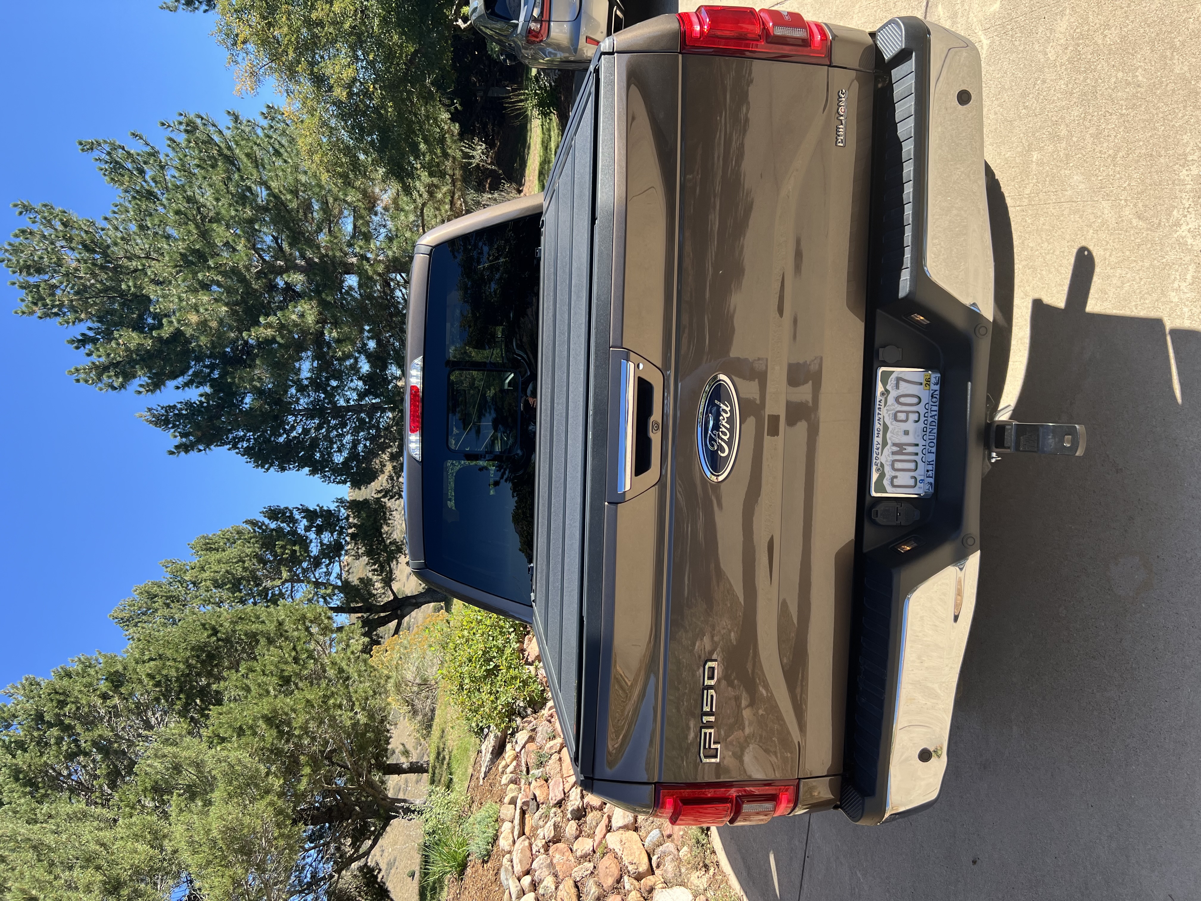 Used 2017 Ford F150 Lariat w/ Equipment Group 502A Luxury AWD/4WD image 9