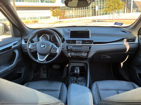 Used 2021 BMW X1 sDrive28i w/ Convenience Package image 9