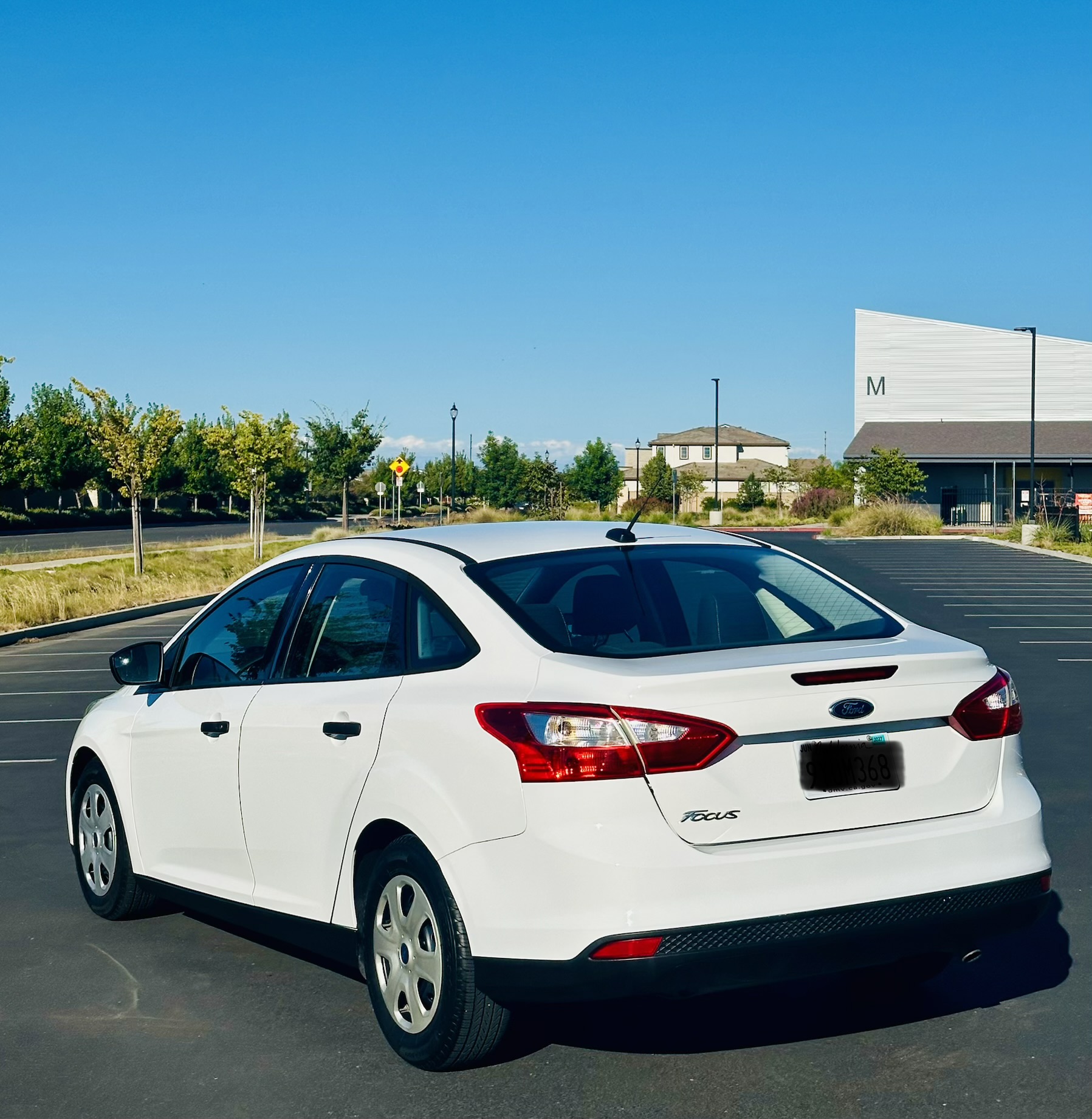Used 2013 Ford Focus S FWD image 1