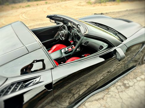 Used 2015 Chevrolet Corvette Stingray Coupe RWD image 6