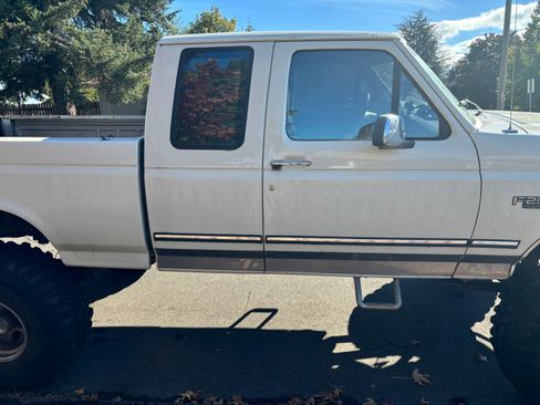 Used 1997 Ford F250 4x4 SuperCab Heavy Duty image 4