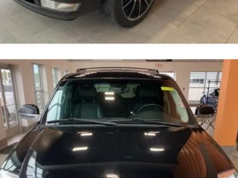 Used 2012 Cadillac Escalade Platinum image 12