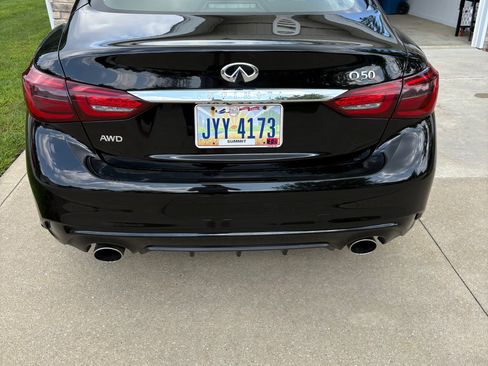 Used 2019 INFINITI Q50 Luxe w/ Essential Package (3.0T Luxe) AWD/4WD image 4
