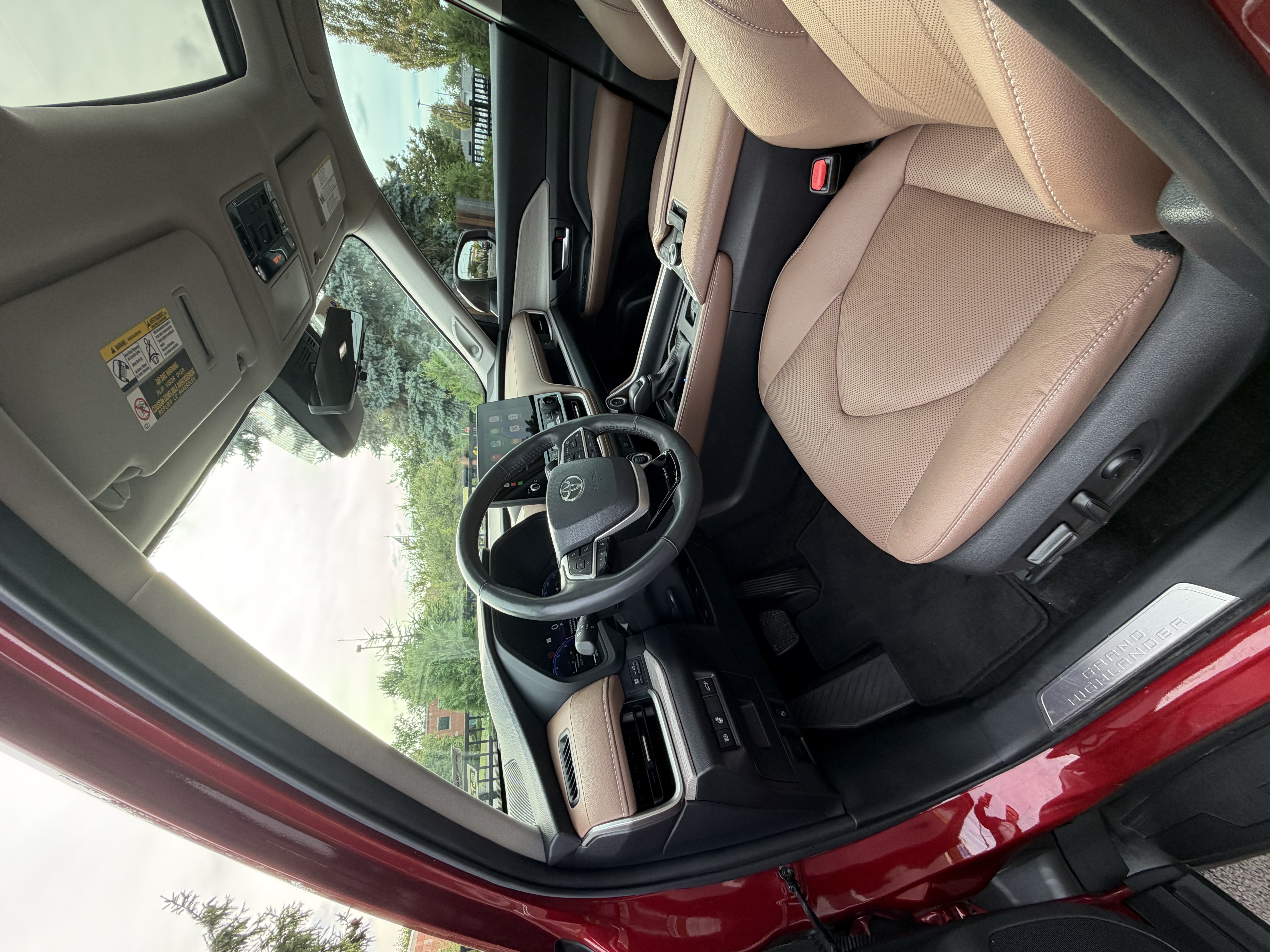 Used 2024 Toyota Grand Highlander AWD image 22